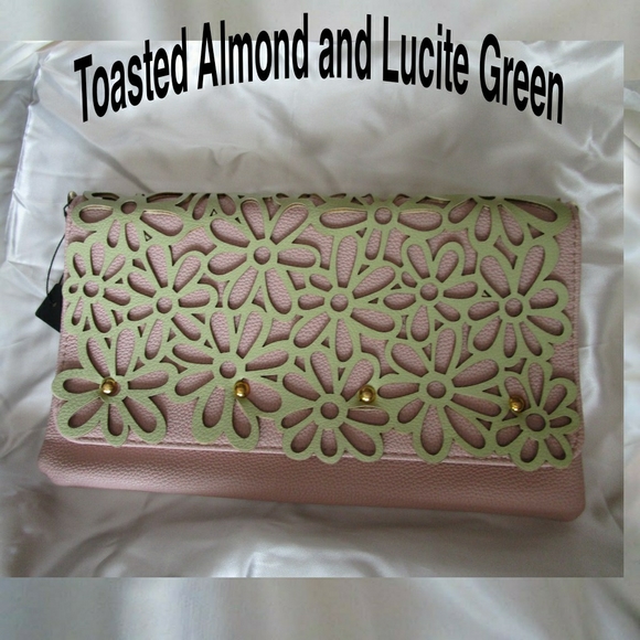 Daisy Clutch Crossbody Toasted Almond and Lucite Green NWT - Picture 1 of 6